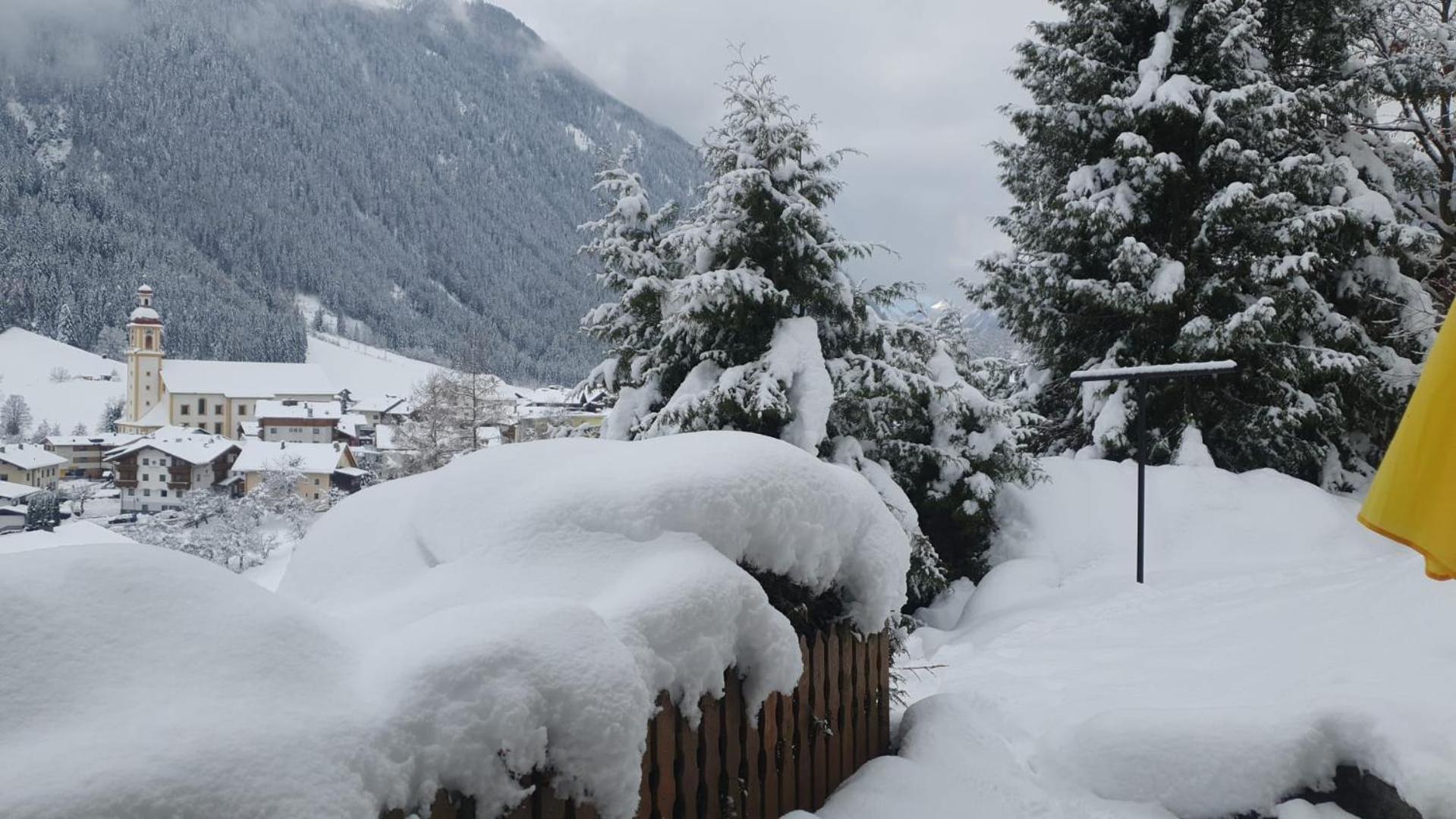 Pension Terra Neustift im Stubaital Exterior photo