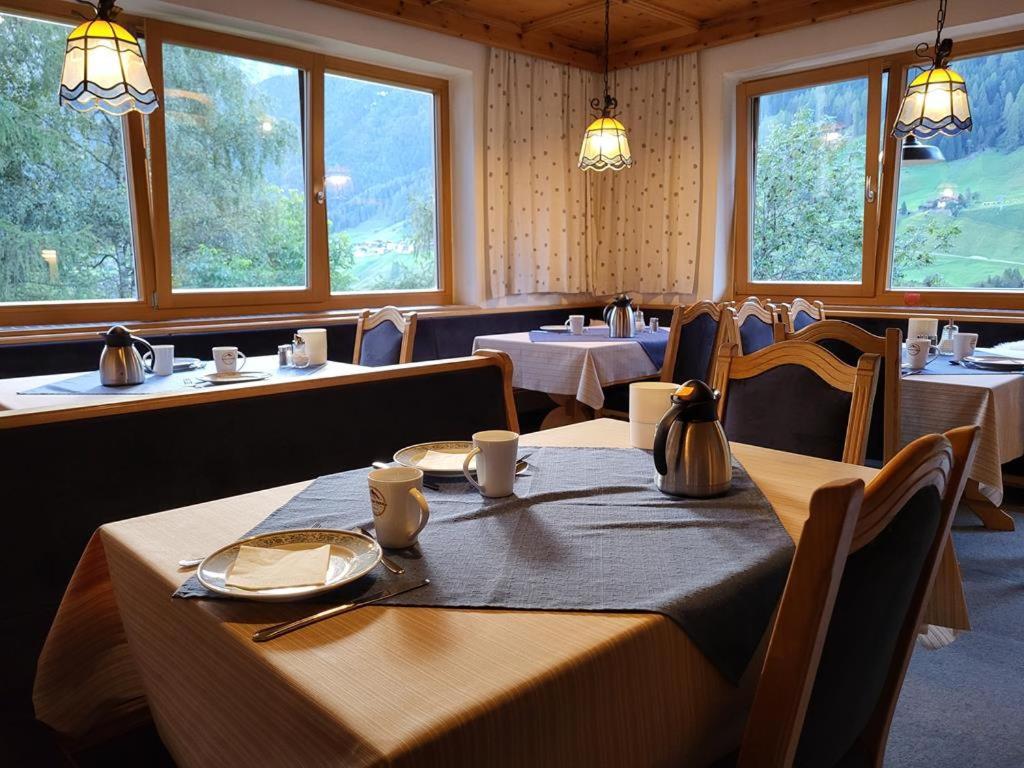Pension Terra Neustift im Stubaital Exterior photo